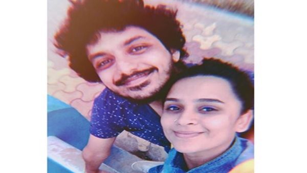 Parna Pethe & Husband Alok Rajwade To Donate Plasma As They Recover From COVID-19