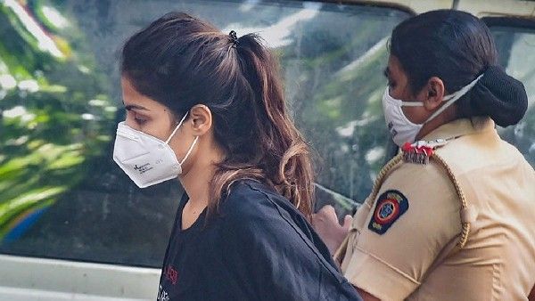 Rhea Chakraborty's Jail Cell Without Bed, Pillow Or Fan; Indrani Mukerjea Is Her Neighbour: Report