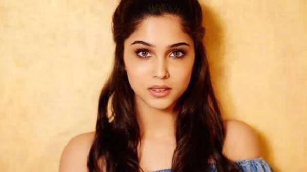 Sharvari Wagh Signs 3-Film Deal With YRF; New Project After Bunty Aur Babli 2 Will Be Announced Soon