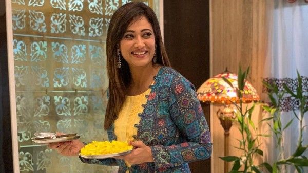 Shweta Tiwari Hospitalised Due To Weakness And Low Blood Pressure, Abhinav Kohli Reacts!