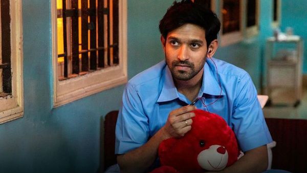 Vikrant Massey Was Worried About Only One Thing While Shooting Intimate Scenes With Bhumi Pednekar!