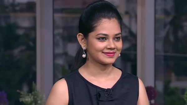 Bigg Boss Tamil 4: Netizens Troll Anitha Sampath For Being ‘Over Emotional’ In The Show!