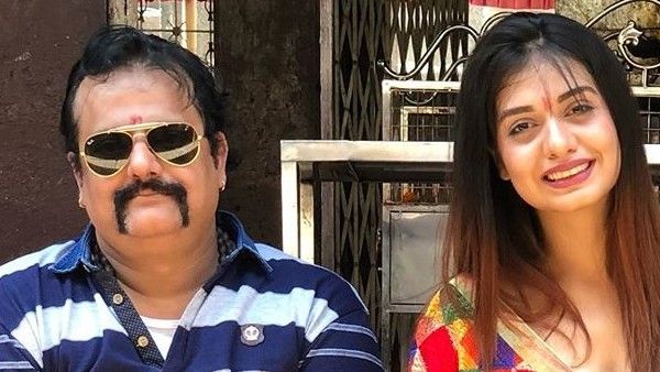 Divya Agarwal's Father Dies Of COVID-19; Varun Sood, Neha Dhupia & Others Offer Condolences
