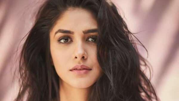 Mrunal Thakur Says There Have Been Many Rejections But She Didn't Lose Films To Star Kids