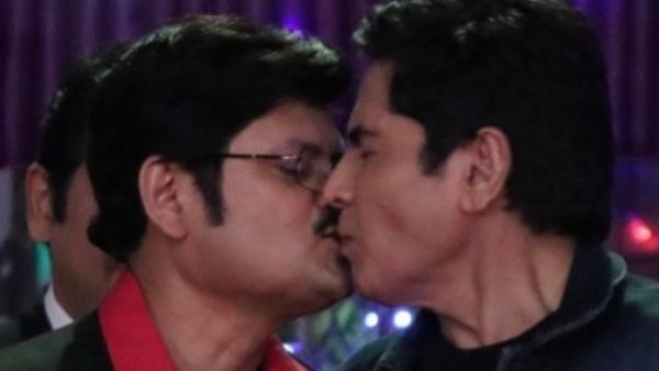 Bhabiji Ghar Par Hain: Saumya Tandon Reacts To Aasif And Rohitashv’s Kissing Picture