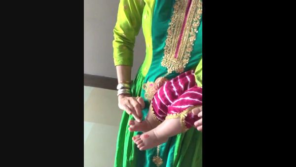 Ashtami Special: Shilpa Shetty Performs Kanya Puja With Daughter Samisha And Eight Other Girls