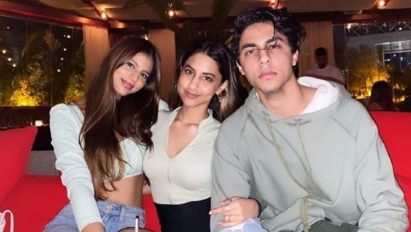 Suhana Khan Shares A Stunning Picture With Her Brother Aryan And We Can't Take Our Eyes Off Them