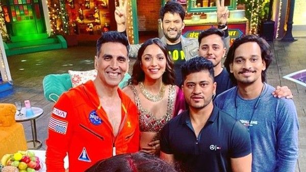 Kapil Sharma Thanks Akshay Kumar As He Graces TKSS; Comedian Responds To Mukesh's Comment