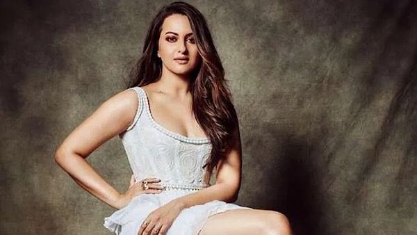 Sonkashi Sinha Reveals How She Deals With Unpredictability Of Film Business: Left It To Universe