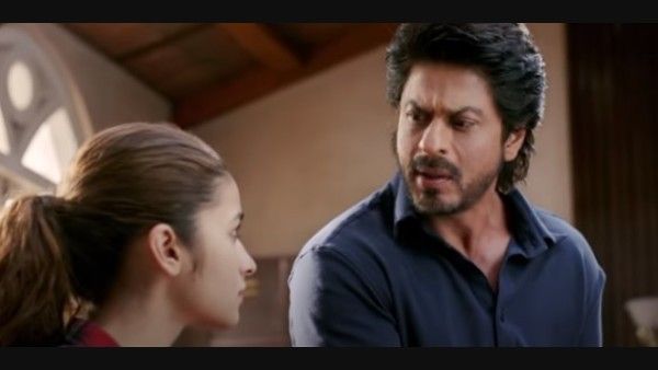 4 Years Of Dear Zindagi: Gauri Shinde Reveals Why The Chair Creaked For SRK Aka Dr Jug In The End