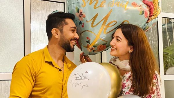 Gauahar Khan And Zaid Darbar Engaged! Neha Kakkar, Mahhi & Others Congratulate The 'Perfect Pair'