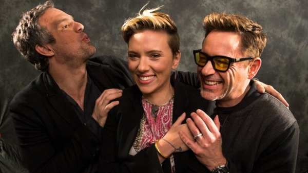 Scarlett Johansson-Mark Ruffalo's Birthday: MCU Co-Stars Robert Downey Jr & Chris Evans Wish The Duo