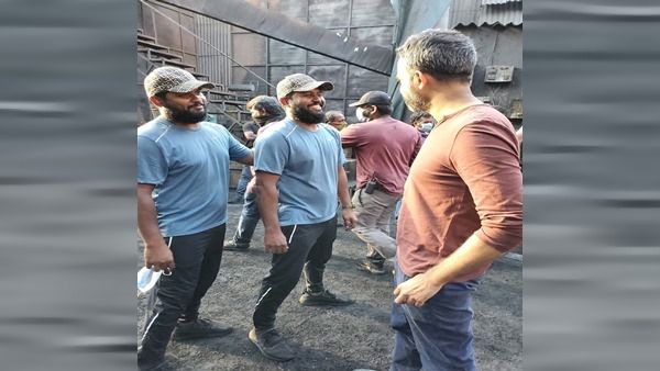 KGF Chapter 2: Prashanth Neel Starts Filming Climax Scene Between Yash & Sanjay Dutt; See Photo