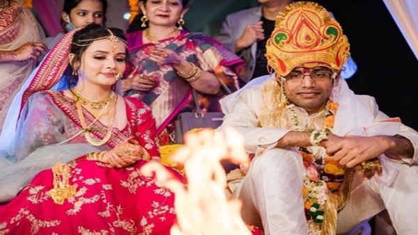 Actress Sulagna Panigrahi & Stand-Up Comedian Biswa Kalyan Rath Get Married; Wedding Pictures Out