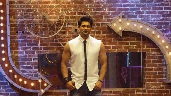 Bigg Boss 14: Sidharth Shukla Shows The Mirror To Nikki Tamboli And Aly Goni About Their Conduct In The House