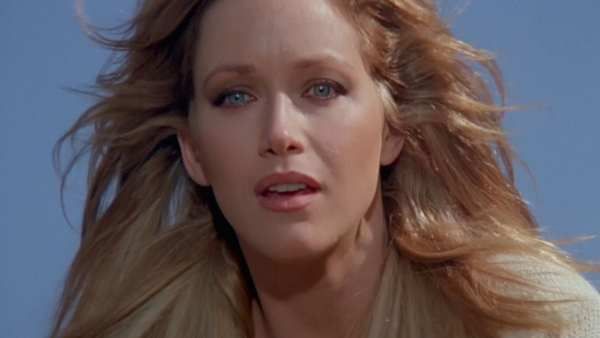 Bond Girl Tanya Roberts Not Dead, Hospitalised