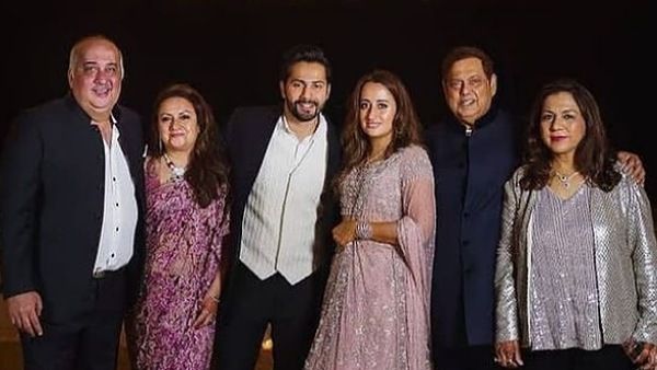Varun Dhawan And Natasha Dalal Posing With Their Parents In This Unseen Picture Screams Love