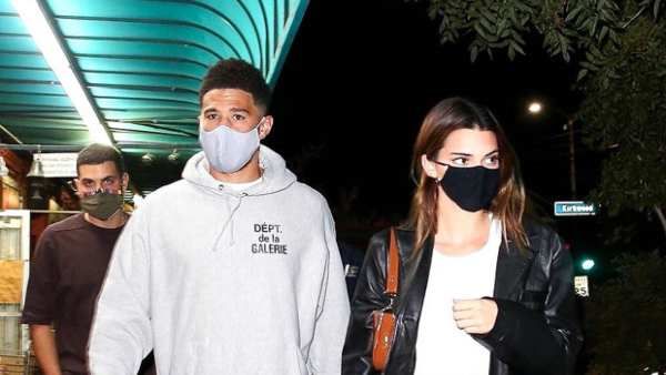 Kendall Jenner Makes It Official With BF Devin Booker On Valentine's Day; Shares Adorable Pic With NBA Star
