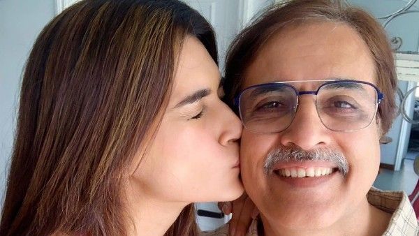 Kriti Sanon Pens A Lovely Note For Her Father On His Birthday, Says 'You Deserve An Award'
