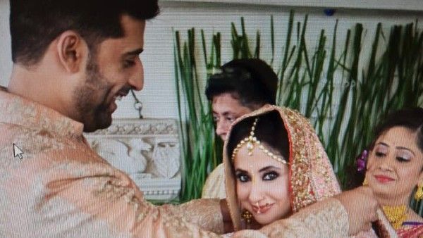 Urmila Matondkar Shares 'Mangalsutra Moment' From Her Wedding On Her Fifth Wedding Anniversary