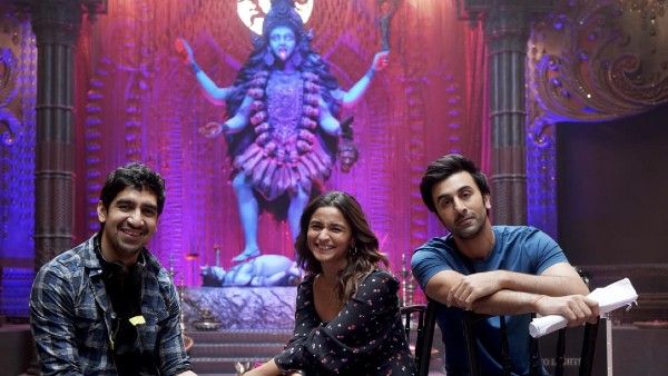 Brahmastra: Alia Bhatt Shares A Pic With Ranbir Kapoor, But Our Eyes Are Fixed On Goddess Kali’s Huge Statue