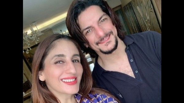 Sussanne Khan's Sister Farah Khan Ali Announces Separation From DJ Aqeel; Says 'No Third Person Is Involved'