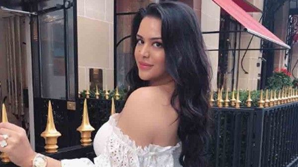 Sanjay Dutt's Daughter Trishala Dutt Gives A Cold Reply When Netizen Asks How Her Boyfriend Died