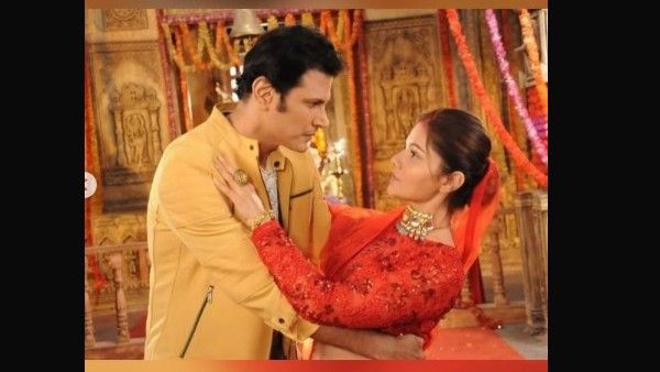 Shakti- Astitva Ke Ehsaas Ki: Cezanne Khan’s Entry With Rubina Reminds Us Of His Scene With Shweta In Kasautii