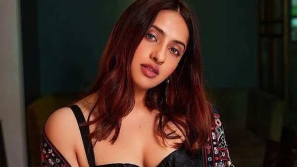 Akansha Ranjan Kapoor Is Worried About Shoot Delays, Says Her Big Fear Is Projects Getting Scrapped