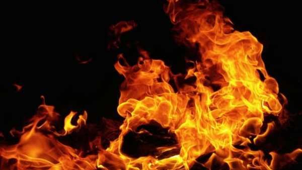 A Mumbai Filmmaker's Wife And Daughter Set Themselves On Fire: Report