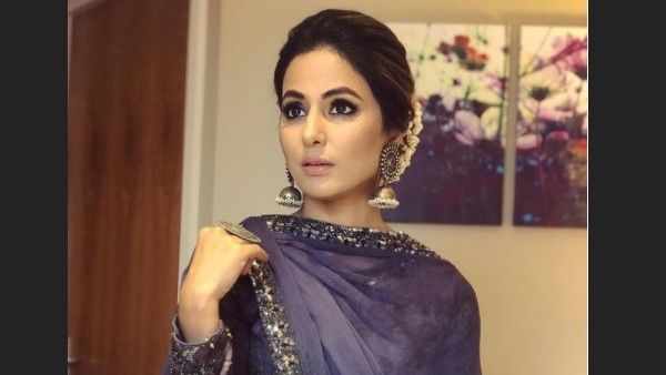 Hina Khan Mourns Loss Of Her Father; Takes A Break From Social Media
