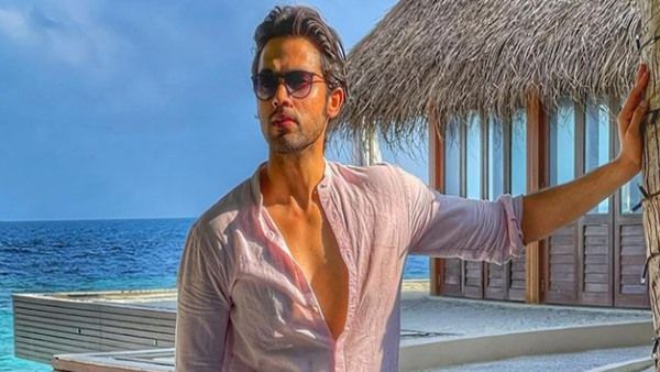 Parth Samthaan Treats Fans With His Sunkissed Beach Picture With A Message Amid COVID-19 Crisis