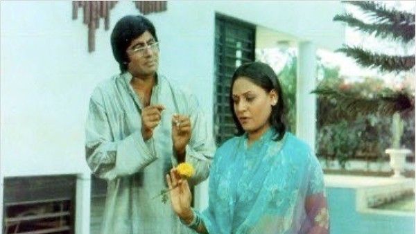 Amitabh Bachchan Celebrates As Chupke Chupke Clocks 46 Years, Shares Special Memory Related To His House Jalsa