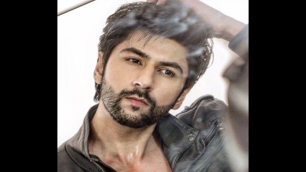 Aansh Arora Donates More Than 1000 Oxygen Flow Meter Cylinder Kits & 100 Oxygen Cylinders To Needy People