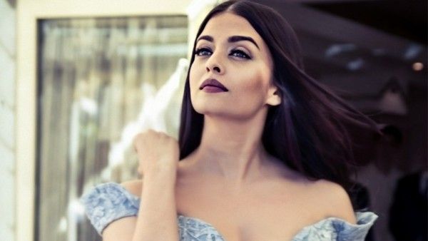 When Aishwarya Rai Bachchan's Iconic Cannes Look Became Fodder For Hilarious Memes!