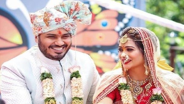 Love Lagna Locha Actor Ruchita Jadhav Ties The Knot With Anand Mane In A Private Ceremony In Panchgani