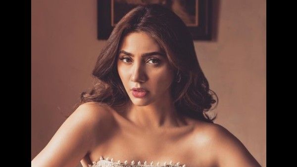 Mahira Khan On Ban On Pakistani Artistes In Indian Film Industry: It's Just Sad
