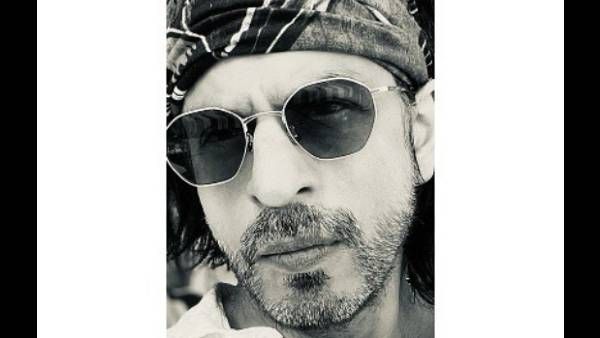 Shah Rukh Khan Extends Warm Wishes For Eid, Says 'Together We Will Conquer All'