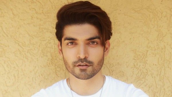 Gurmeet Choudhary Ties Up With Doctors And Launches A Free Tele-Consultation Service For COVID-19 Patients