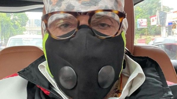 Amitabh Bachchan And Neena Gupta Resume Shoot For Goodbye