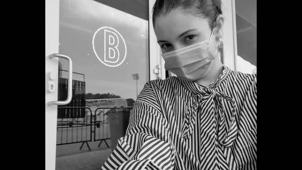 Anushka Sharma Goes On A Photo-Sharing Spree In Her Latest Quirky Post