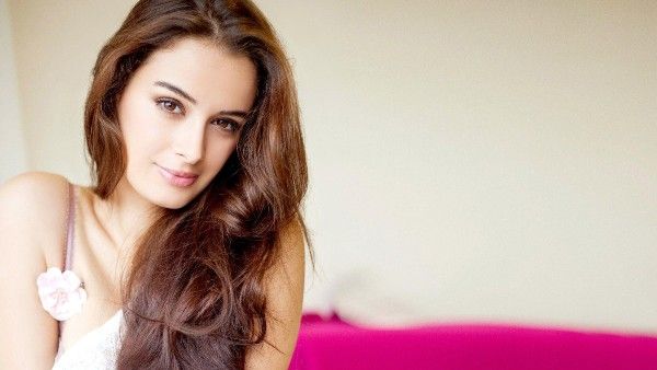 Evelyn Sharma: Why Export Vegetables When You Can Grow Your Own Tomatoes In Your Balcony?