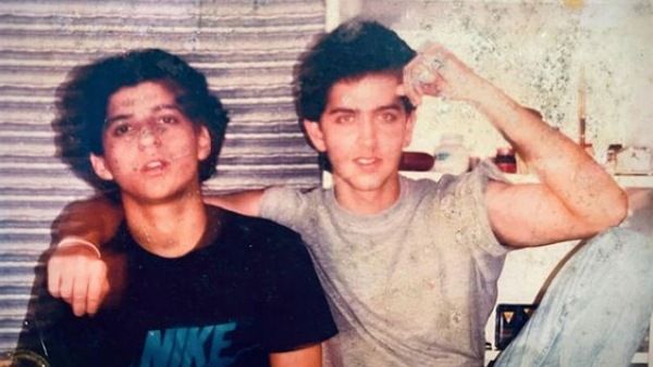 Hrithik Roshan And Farhan Akhtar Give Bromance Goals In This Throwback Picture