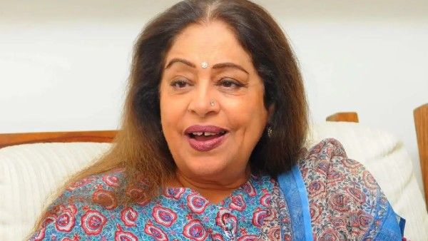 Kirron Kher Refuses To Show Her Face In Son Sikandar Kher's Video; Says 'Maine Lipstick Bhi Nahi Lagayi'