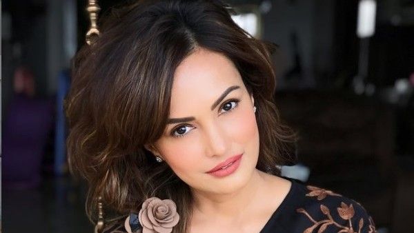 Rohit Verma Says Nisha Rawal To Undergo Plastic Surgery Today; Makes A Few Shocking Revelations