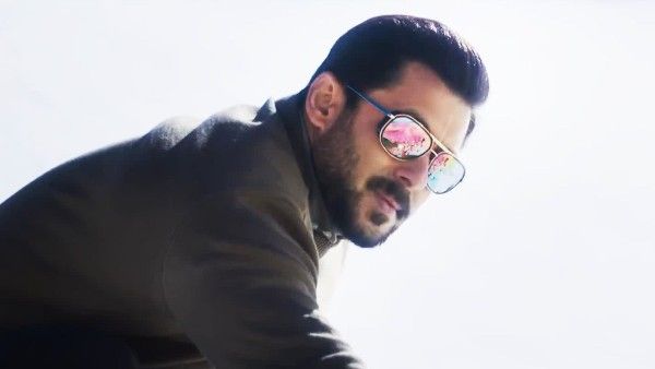 Plot Of Salman Khan's Kabhi Eid Kabhi Diwali Revealed [Inside Scoop]