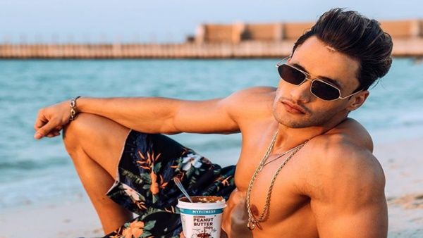 Asim Riaz Shares His Struggle Story, Says ‘I Had To Choose Between Eating Meals Or Paying Rickshaw Fare’