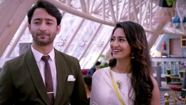 Kuch Rang Pyar Ke Aise Bhi 3 PROMOS: Quick Recap! Devankshi Reveal How They Met & Give Relationship Update