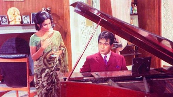Sharmila Tagore Says She Was Tongue-Tied When She Met Dilip Kumar For The First Time; 'I Just Sat Like A Fan'