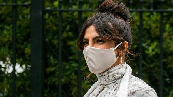 Priyanka Chopra's Fans Are Disappointed With Her Fashion Taste; Ask Her To Fire Her Stylist